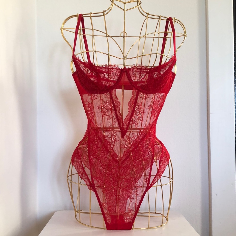 Bodysuit - Picture 2 of 7
